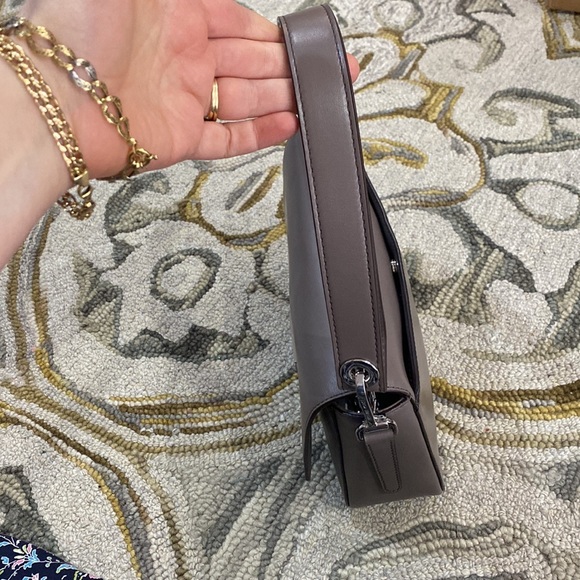 💕 Michael Kors dark gray leather satchel with matching wallet set gorgeous 💕 - Picture 13 of 16